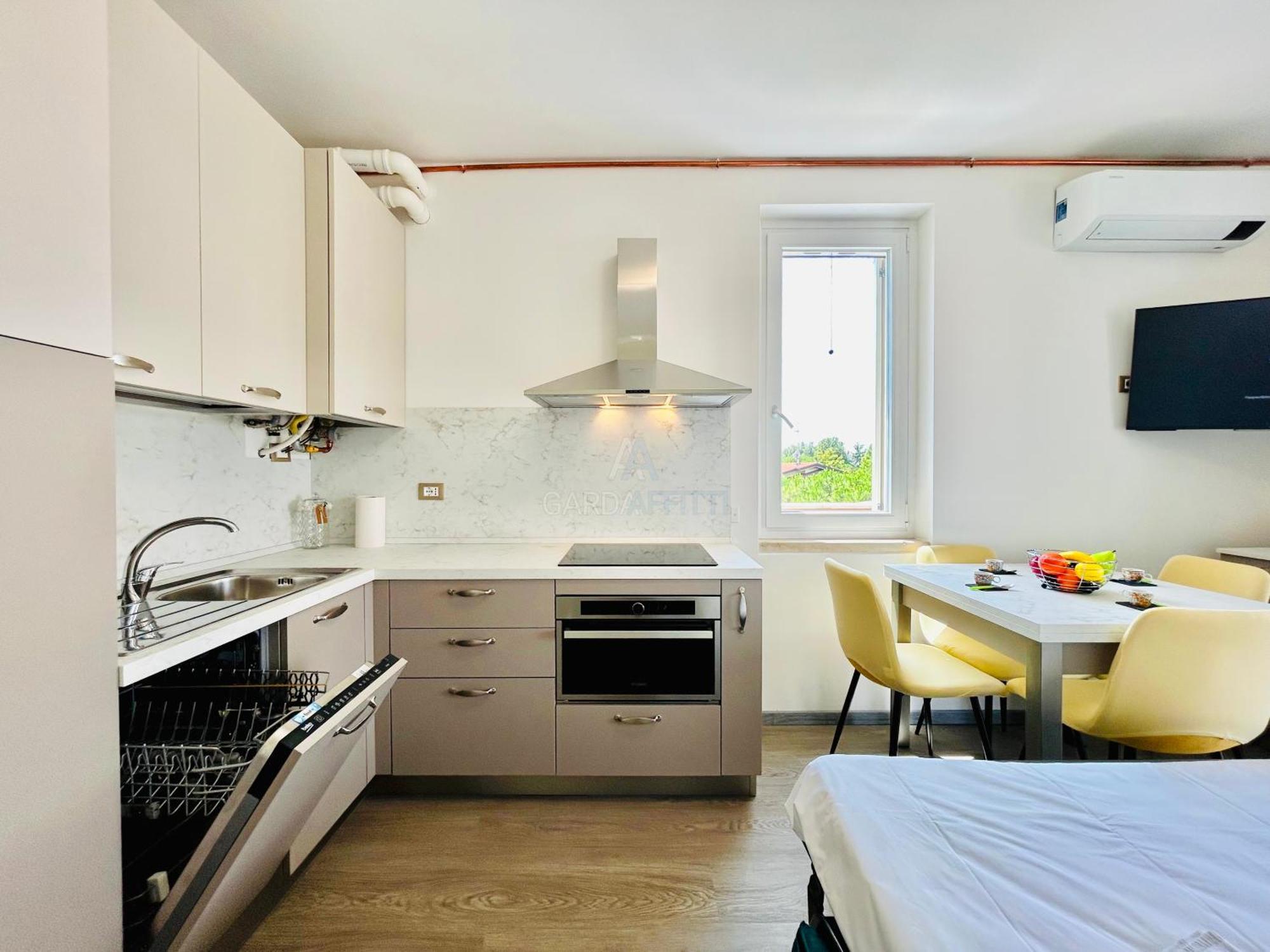 סירמיונה Ossidiana Apartment - Vista Lago - Centrico מראה חיצוני תמונה
