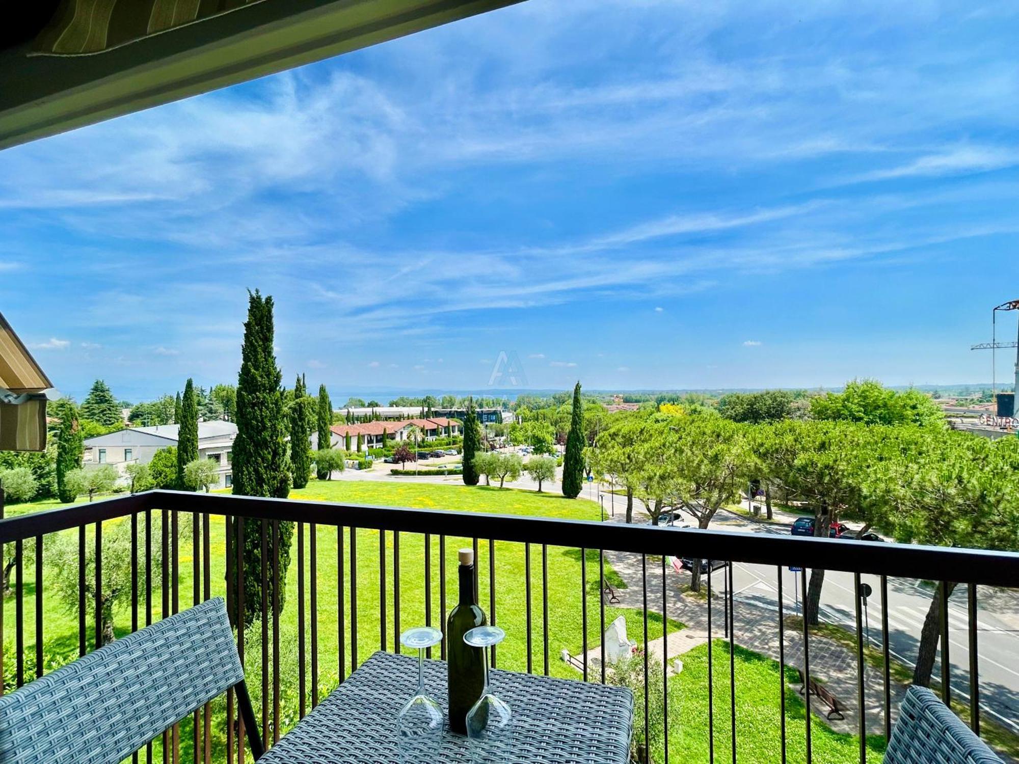 סירמיונה Ossidiana Apartment - Vista Lago - Centrico מראה חיצוני תמונה
