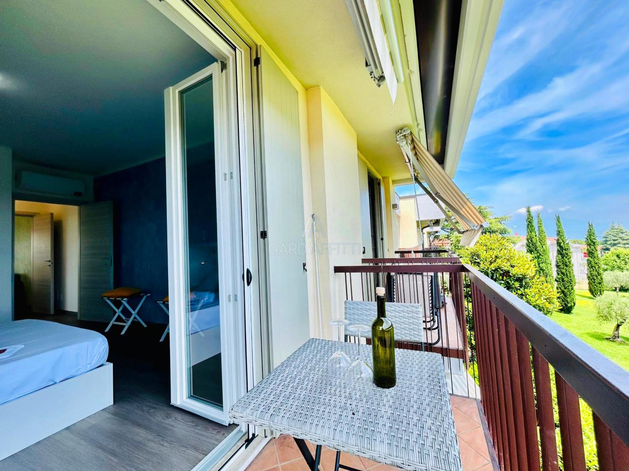 סירמיונה Ossidiana Apartment - Vista Lago - Centrico מראה חיצוני תמונה
